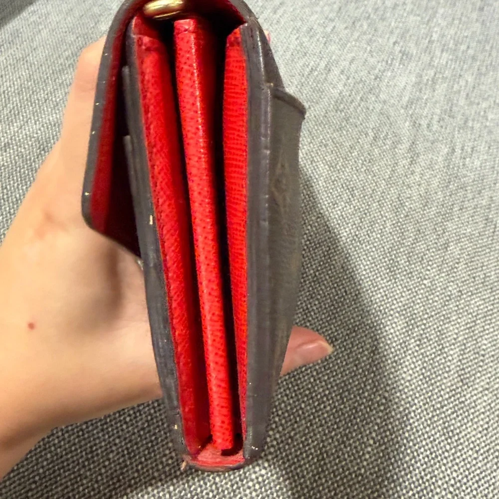 LOUIS VUITTON
Monogram Sarah Wallet NM Coquelicot - Picture 6 of 8